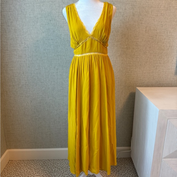 Reformation Yellow V Neck Maxi Dress, Size 6 - Picture 2 of 6